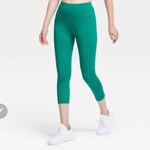 all in motion capri leggings